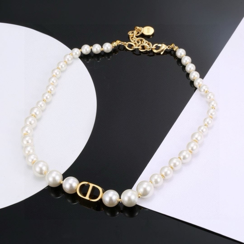 chr1st1an D10r necklaces